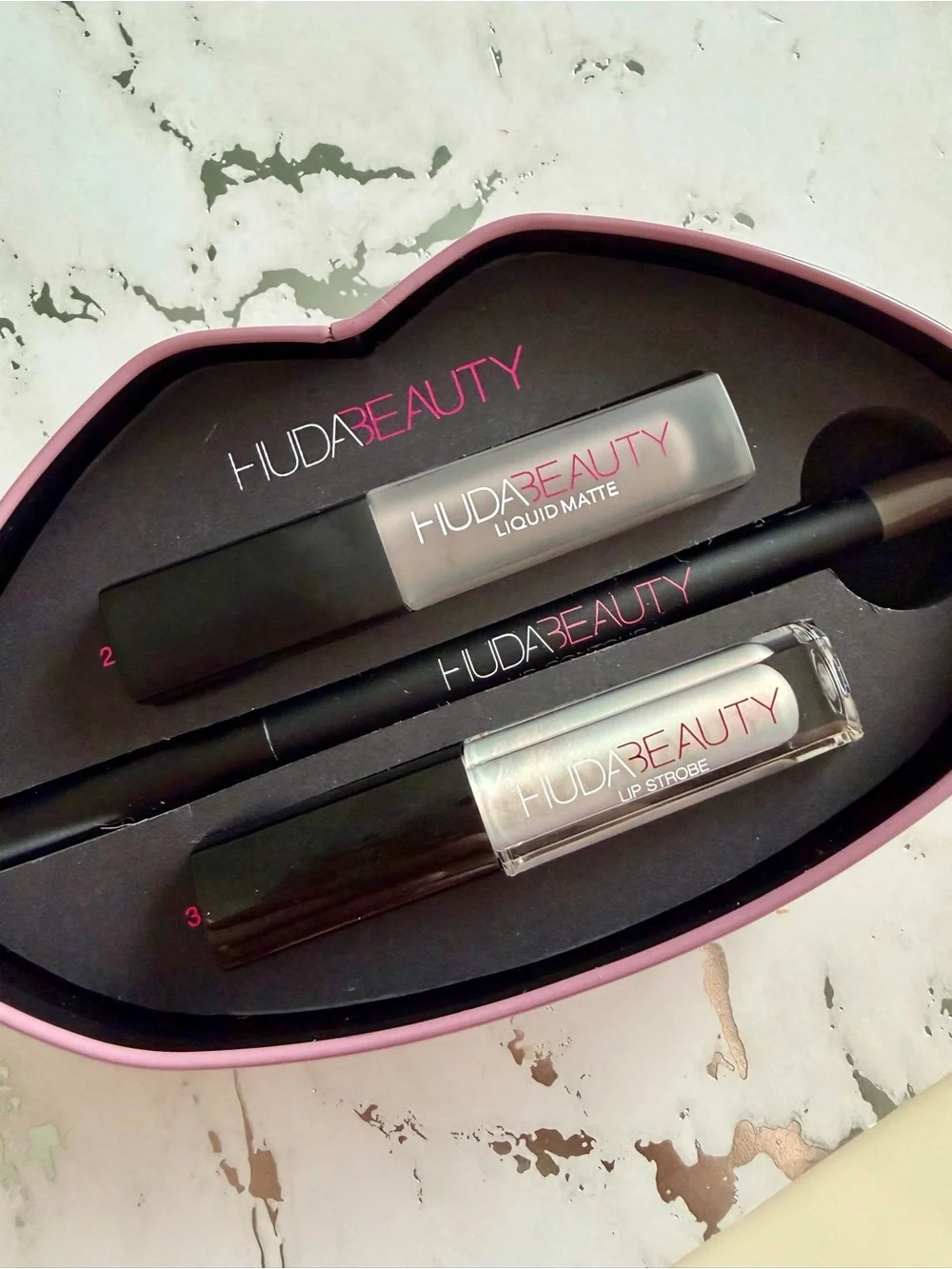 HUDA BEAUTY huda beauty